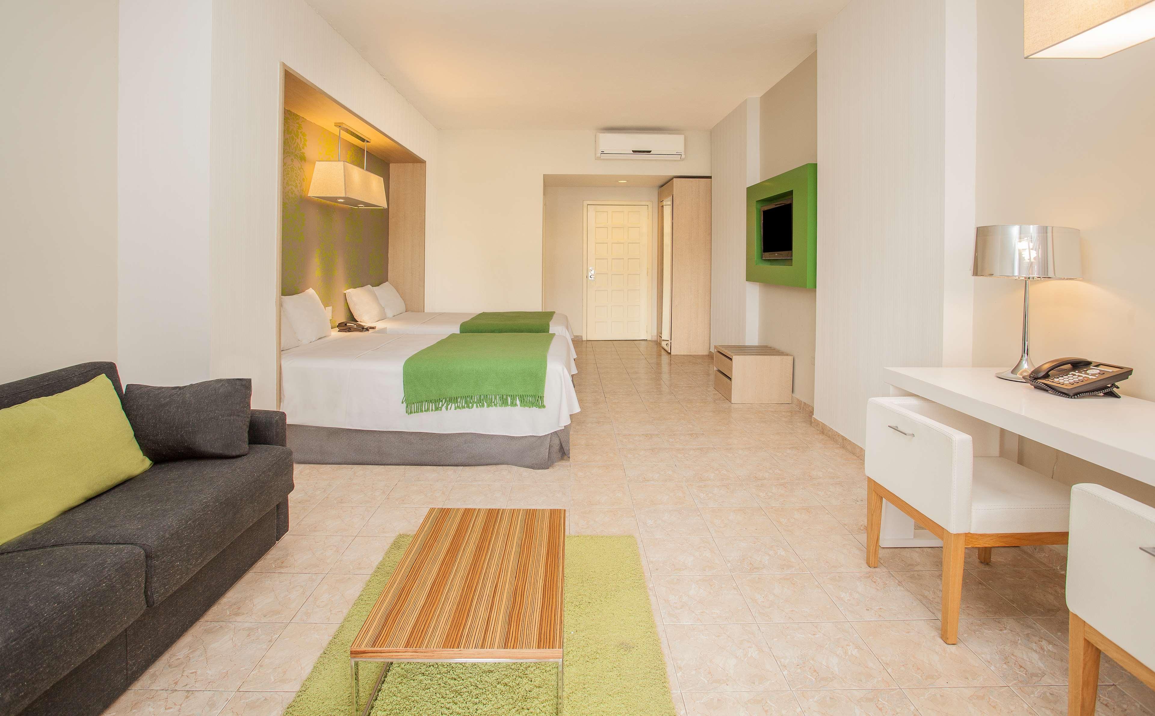 Nh Haiti El Rancho ポルトープランス エクステリア 写真