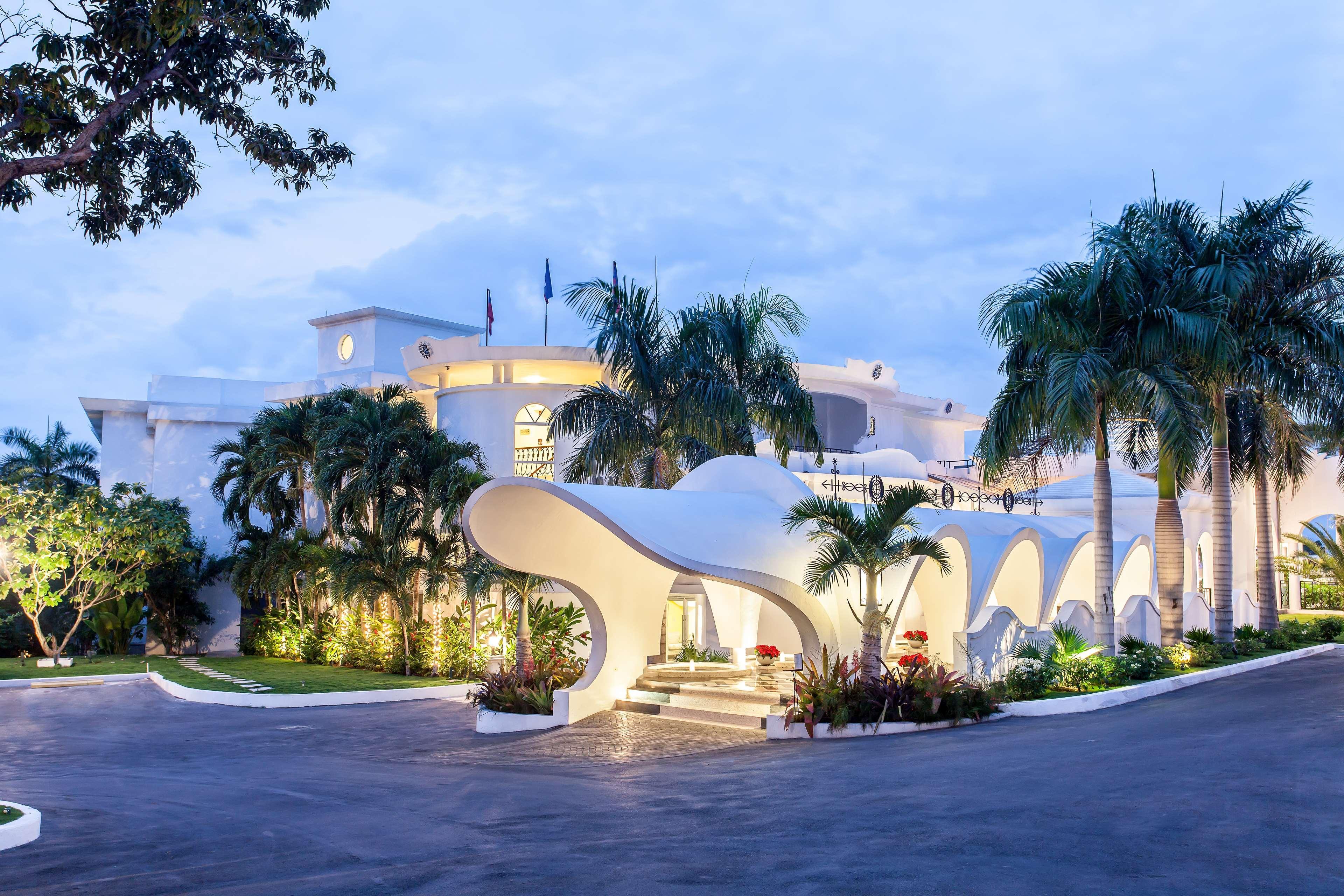 Nh Haiti El Rancho ポルトープランス エクステリア 写真
