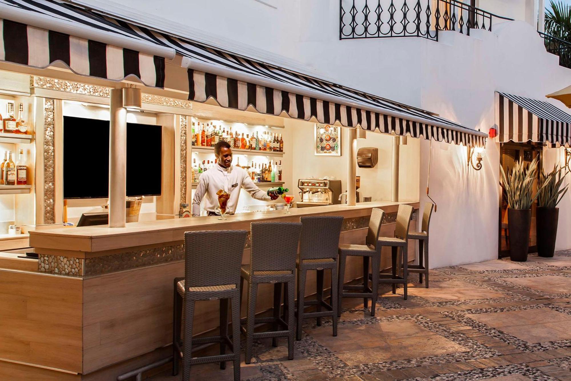 Nh Haiti El Rancho ポルトープランス エクステリア 写真