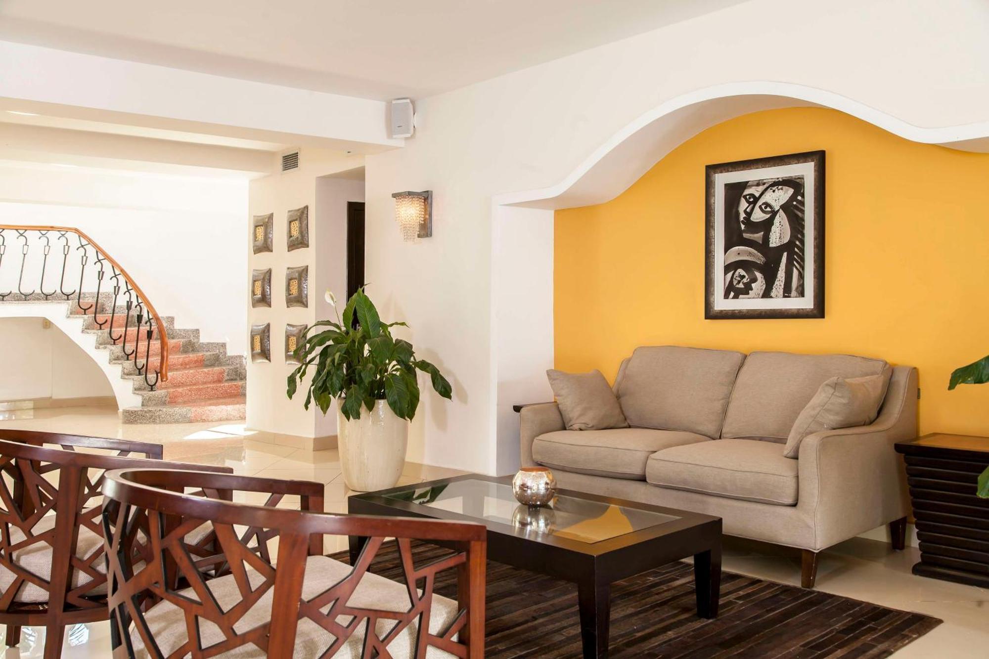 Nh Haiti El Rancho ポルトープランス エクステリア 写真